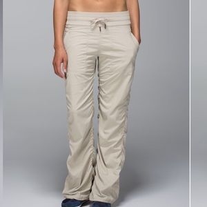 Lululemon Dance Studio tan pants size 6